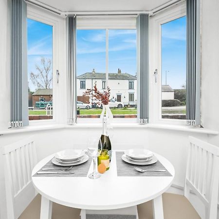 Beautiful Waterside Apartment - Parking - Perry Barr - Top Rated Бірмінгем Екстер'єр фото